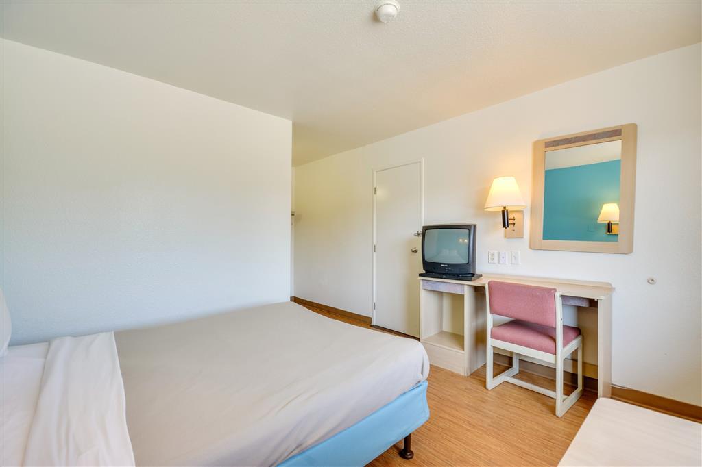 Rodeway Inn Tillmans Corner Værelse billede